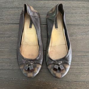 Louis Vuitton flats 37 1/2